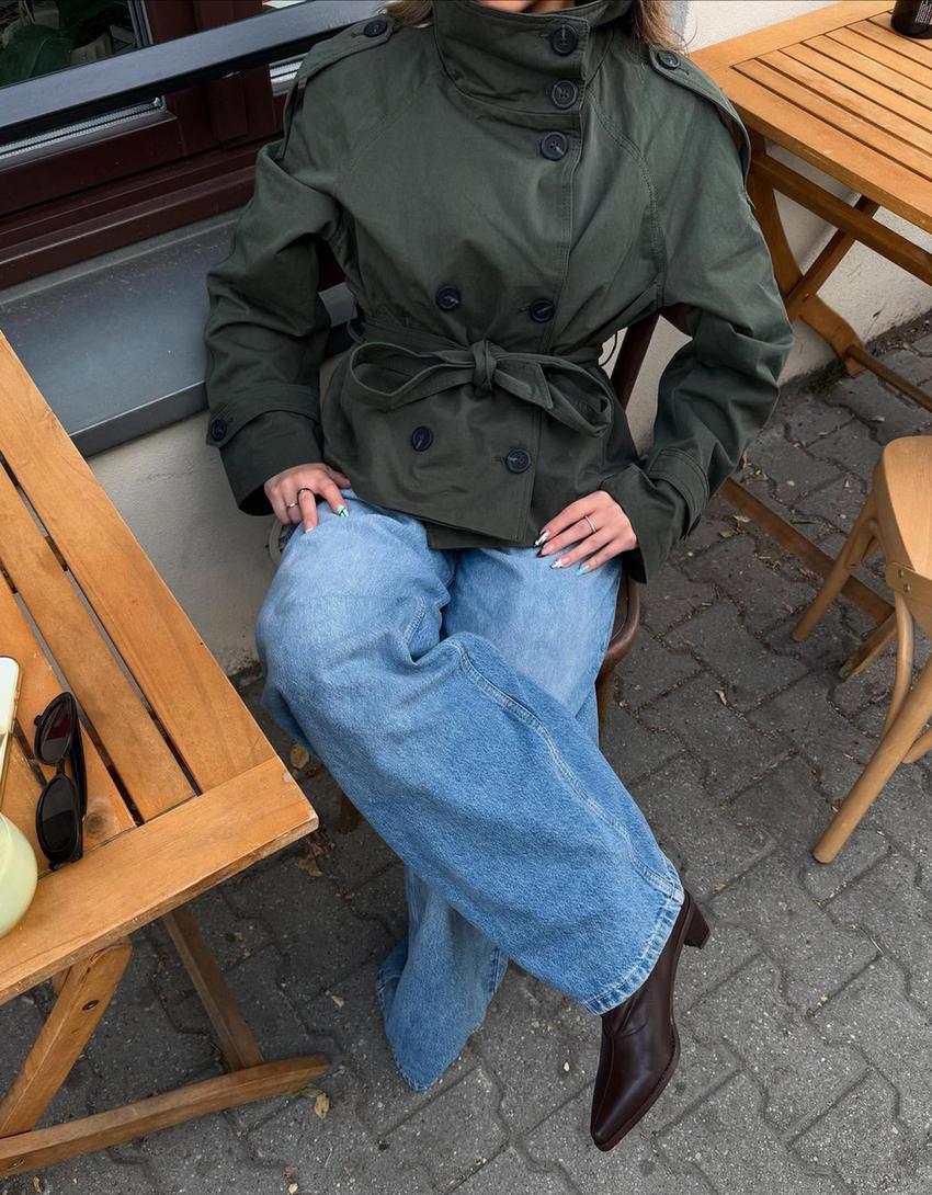 Kort dames trenchcoat jasje met ceintuur