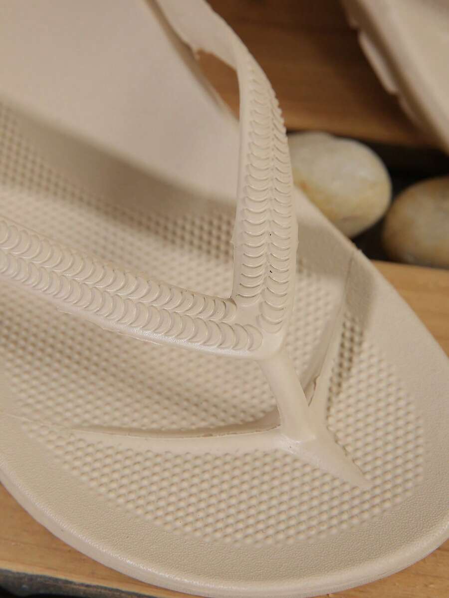 Dames slippers voor de zomer met extra dikke zool