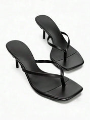 Dames sandalen met hak en vierkante neus