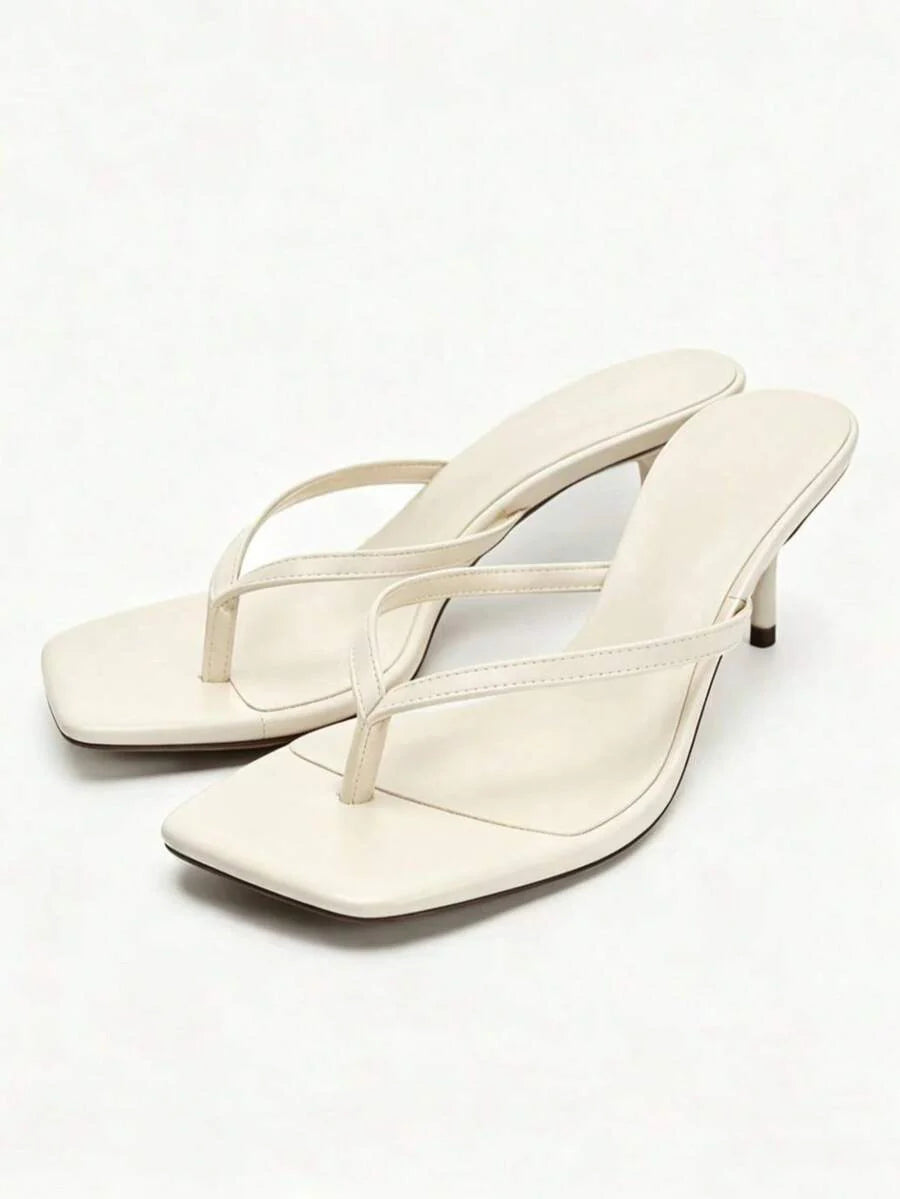 Dames sandalen met hak en vierkante neus