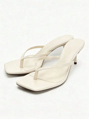 Dames sandalen met hak en vierkante neus