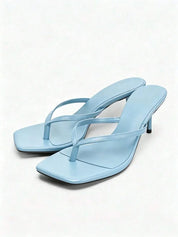 Dames sandalen met hak en vierkante neus
