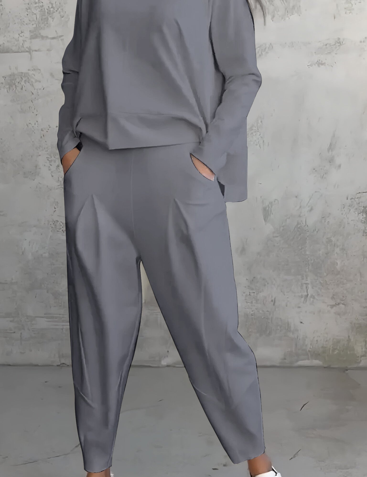 Tweedelige Dames Set Ruime Pasvorm | Oversized Top Boothals en Joggingbroek