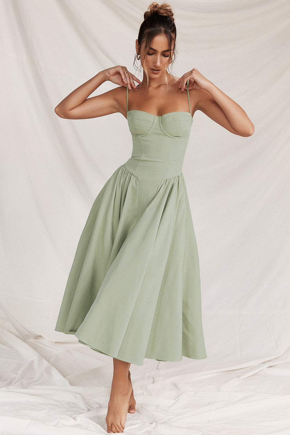 Dames zomerjurk met corset en verstelbare bandjes midi