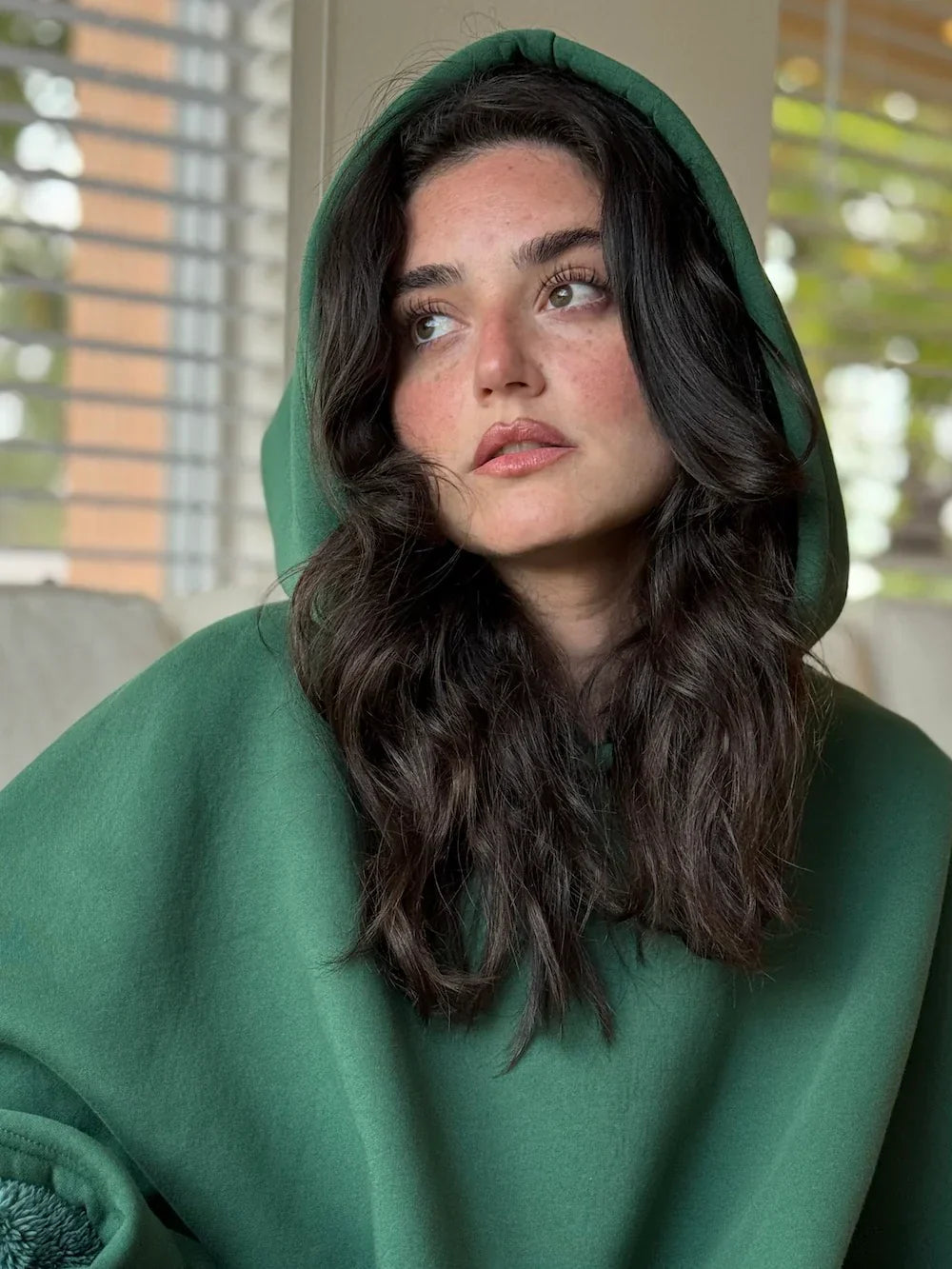 Deken met mouwen | Oversized trui met capuchon en pluche binnenkant