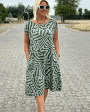 Dames zomerjurk met ronde hals en print A-lijn