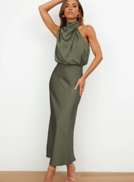 Dames maxi jurk met hoge kraag en neckholder