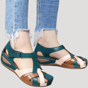 Dames sandalen met gesloten neus en sleehak