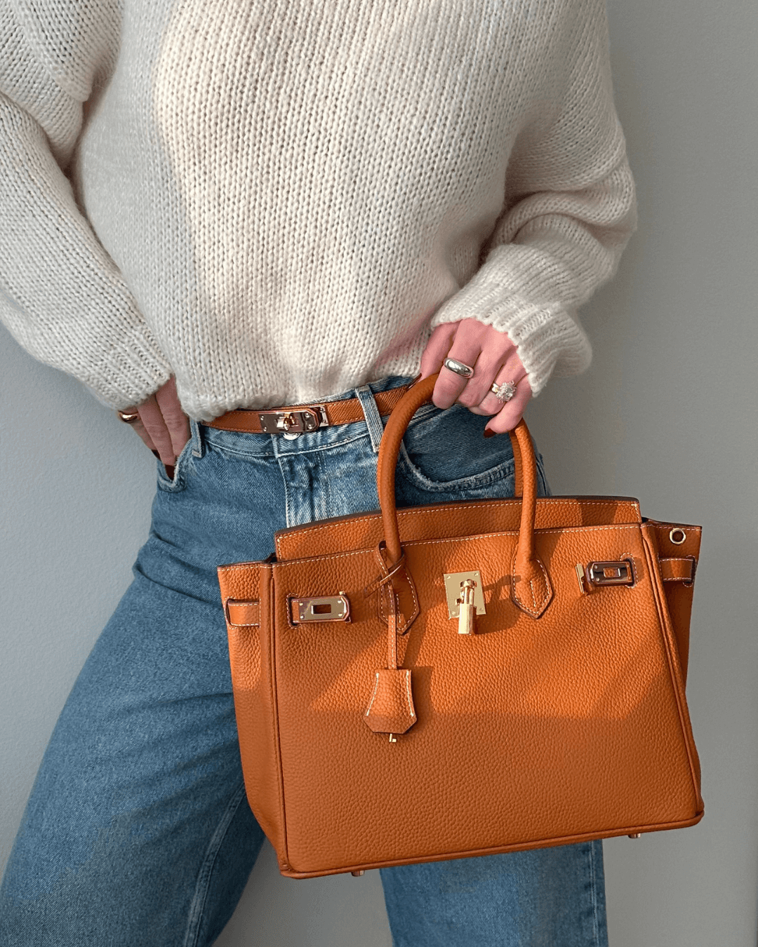 Dames handtas met goudkleurige details