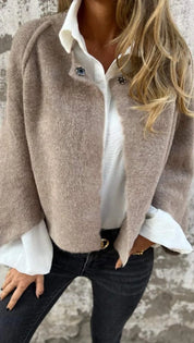 Dames Kort Jack met Zachte Pluizige Textuur | Vest Stijl met Opstaande Hals