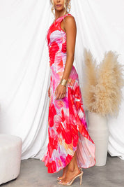 Dames zomerjurk met plissé details en asymmetrische zoom