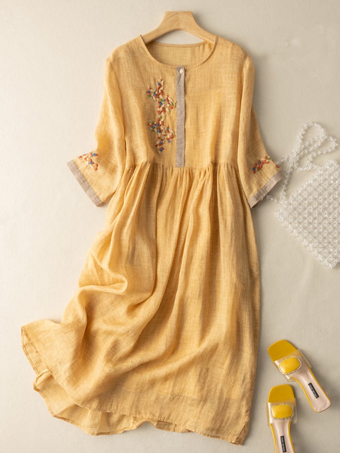 Dames zomerjurk met borduurprint en A-lijn silhouet