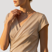 Dames blouse met wikkel V-hals en korte mouwen