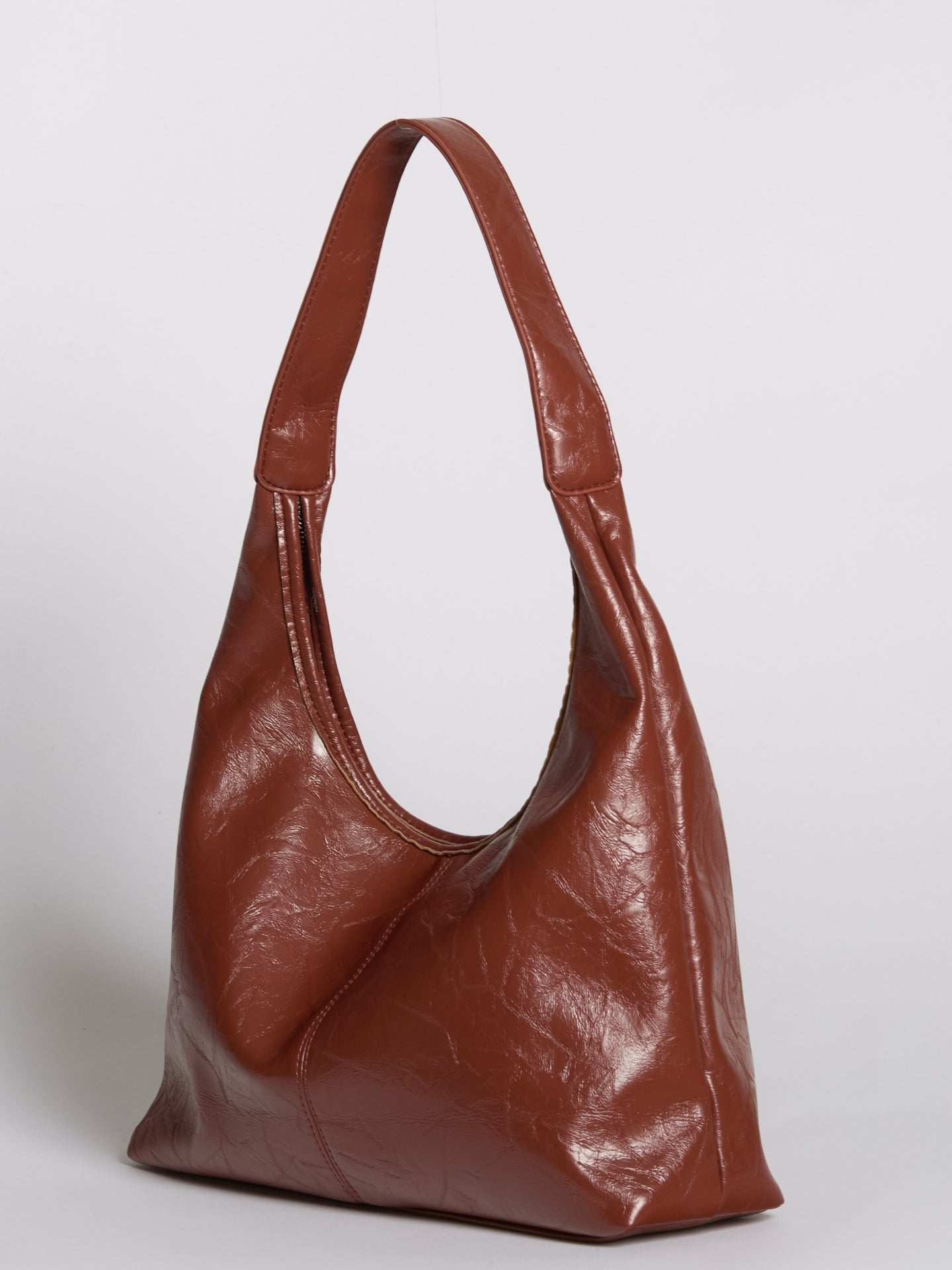 Grote Dames Schoudertas Glanzende Afwerking | Ruime Leren Look Tas met Pouch