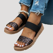 Dames sandalen met leopardprint en kruisbandjes