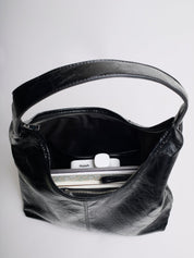 Grote Dames Schoudertas Glanzende Afwerking | Ruime Leren Look Tas met Pouch