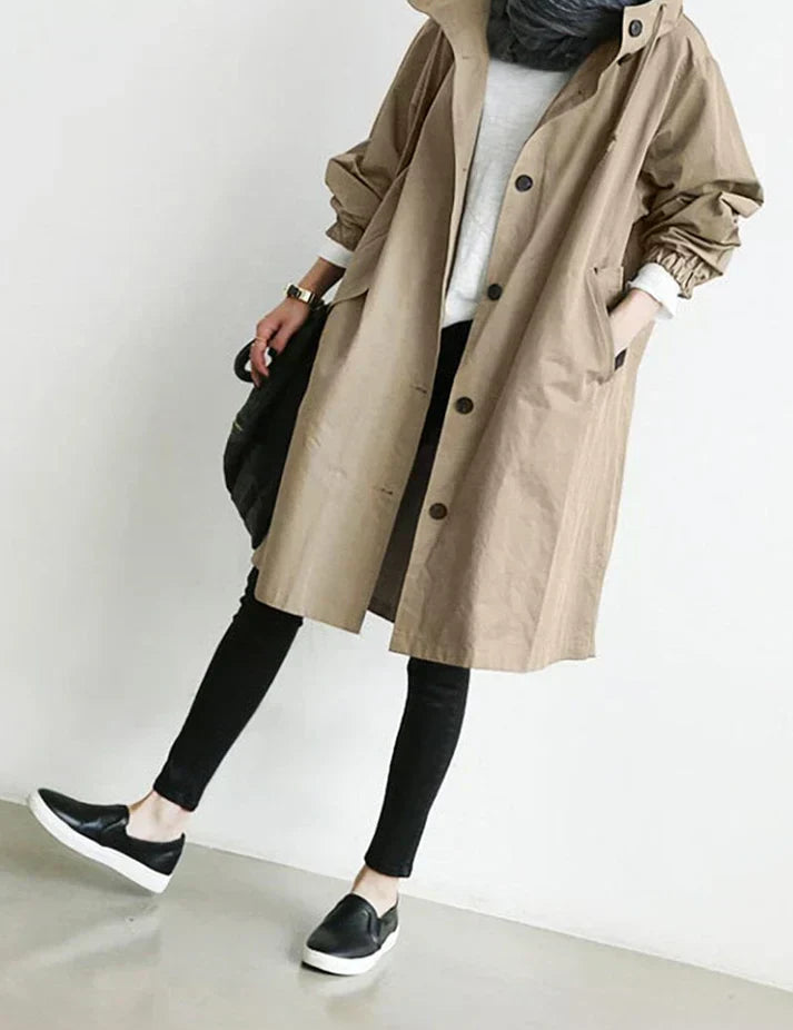 Damesjas met capuchon en knopen | Trenchcoat