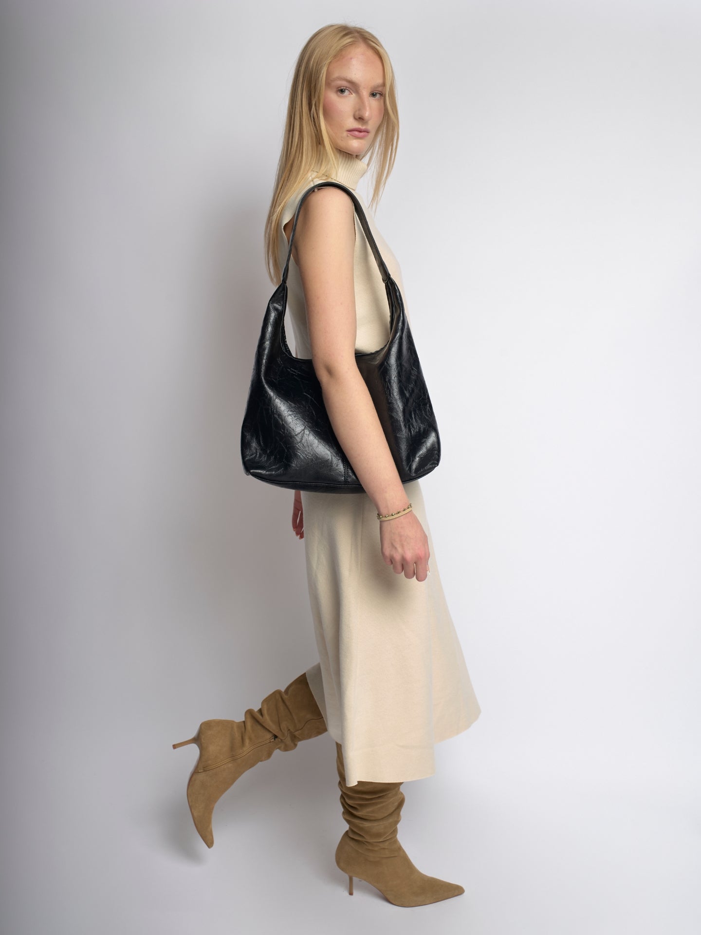Grote Dames Schoudertas Glanzende Afwerking | Ruime Leren Look Tas met Pouch