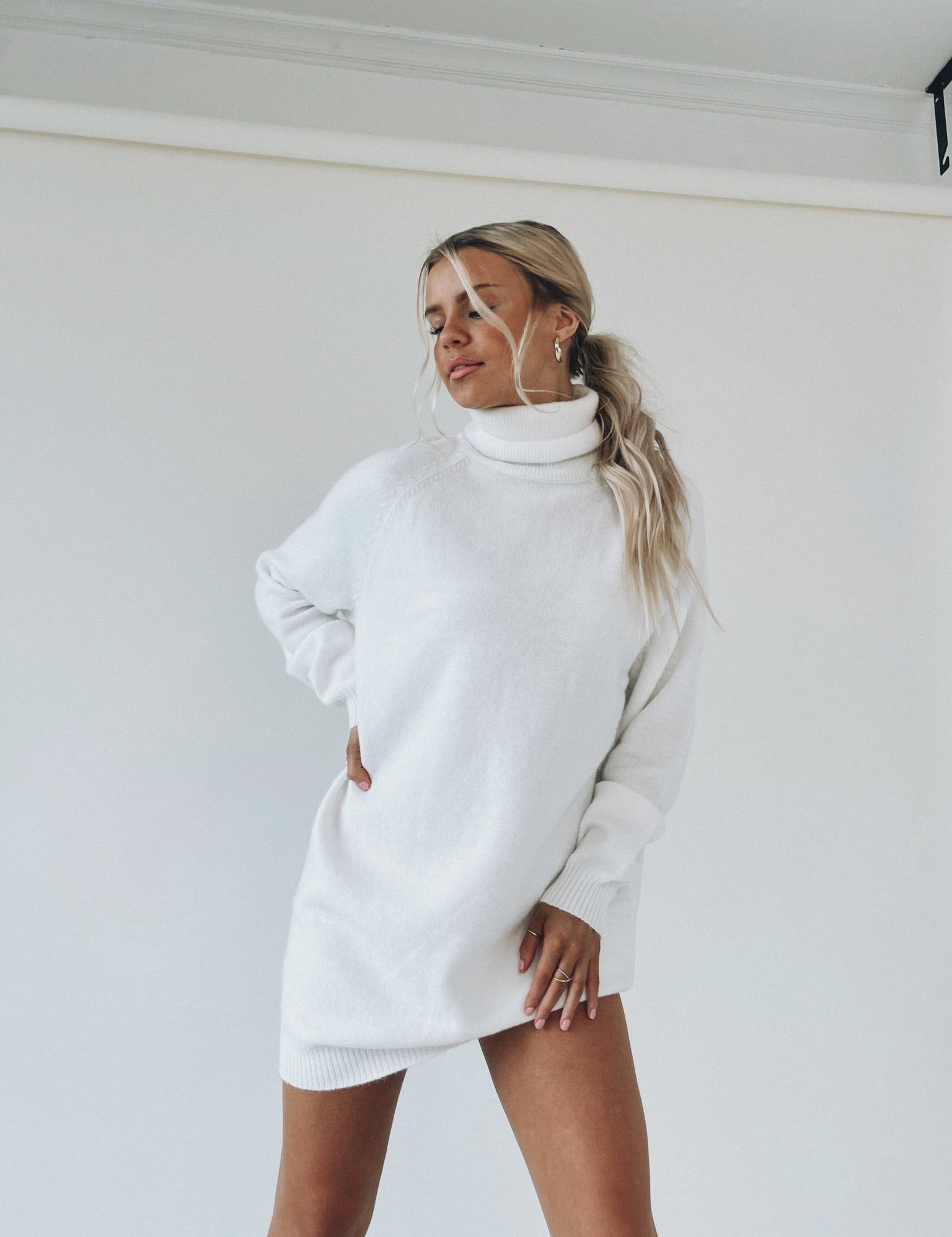 Oversized dames sweater dress | Knitwear mini-jurk met turtleneck