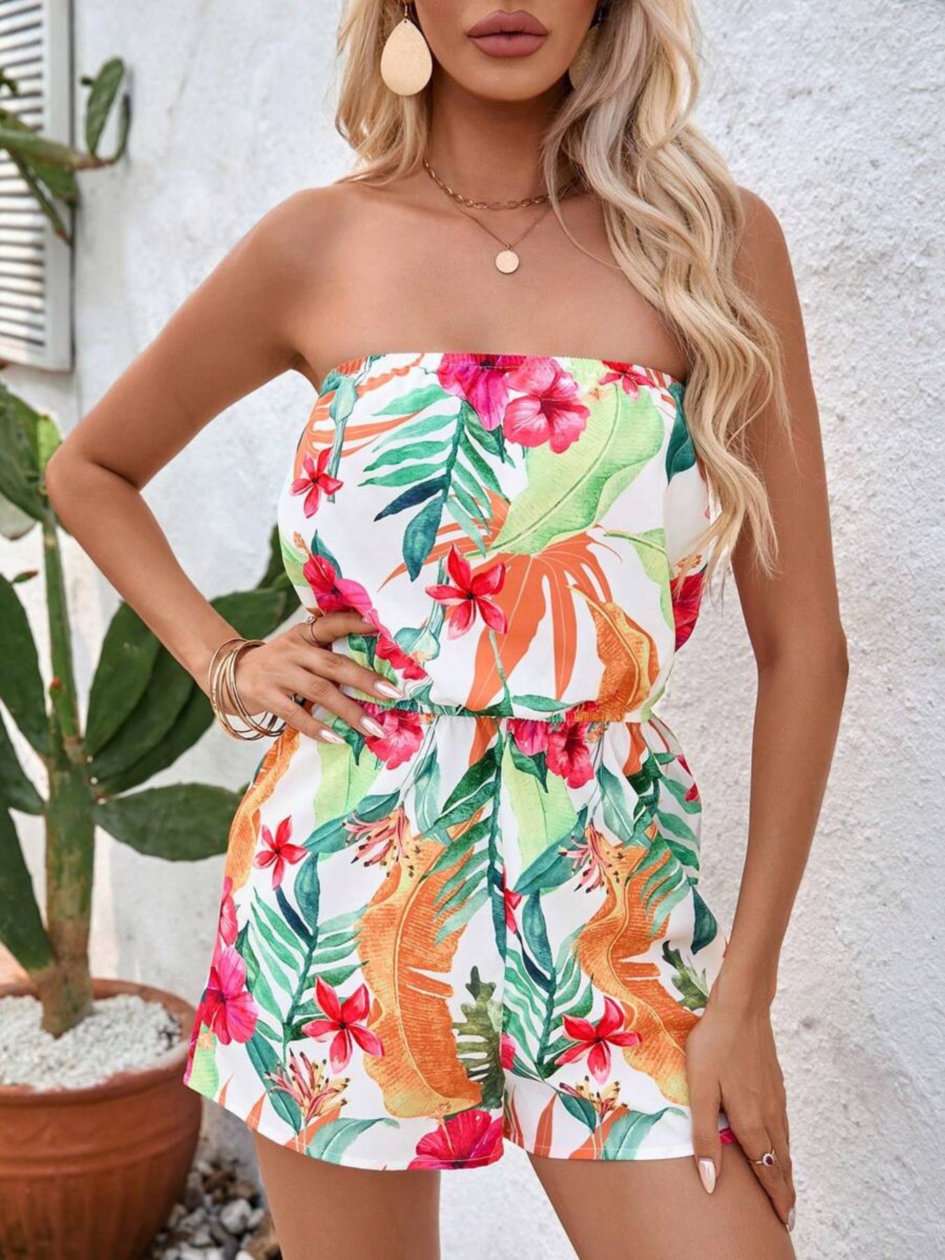 Dames zomer jumpsuit strapless met kort broekje en tropische print