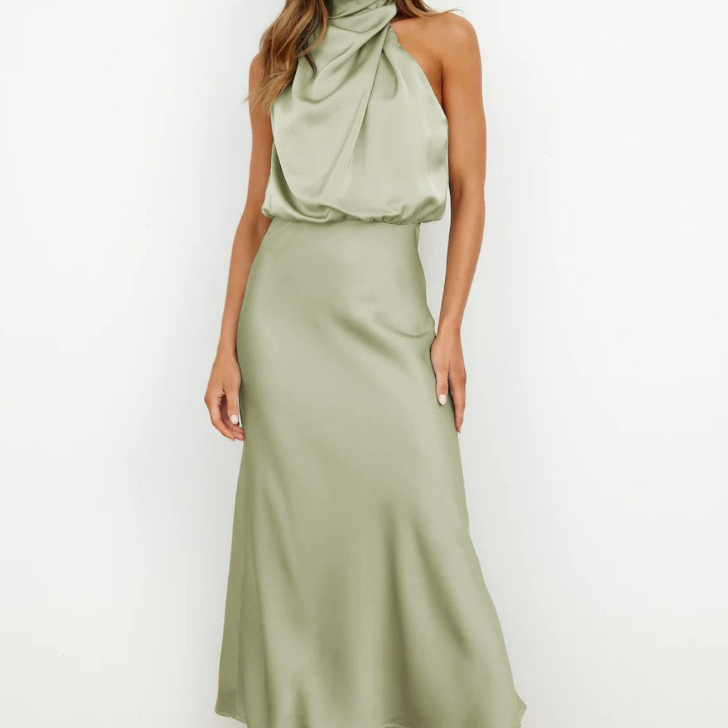 Dames maxi jurk met hoge kraag en neckholder