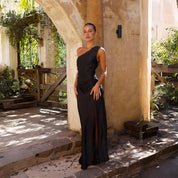 Dames feestjurk met split - One shoulder met asymmetrische halslijn