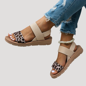 Dames sandalen met leopardprint en kruisbandjes