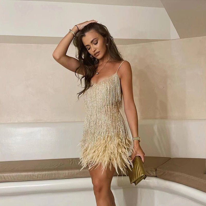 Dames cocktailjurkje mini met veren voor lente en zomer
