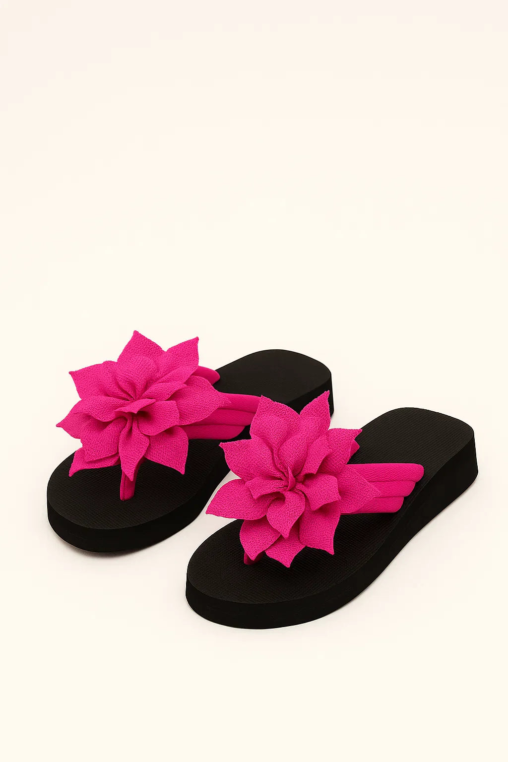 Dames teenslippers met bloemen decoratie voor lente en zomer