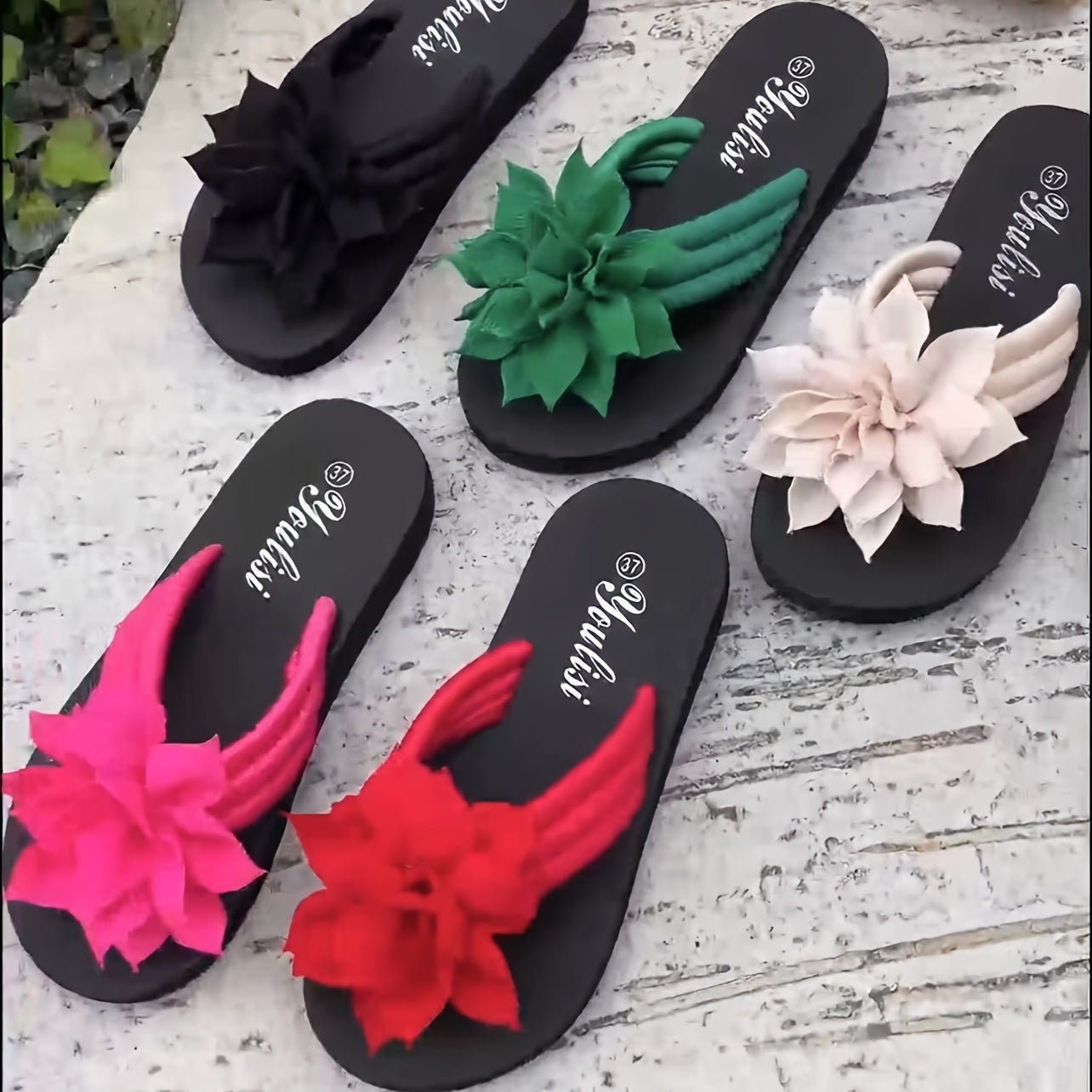 Dames teenslippers met bloemen decoratie voor lente en zomer