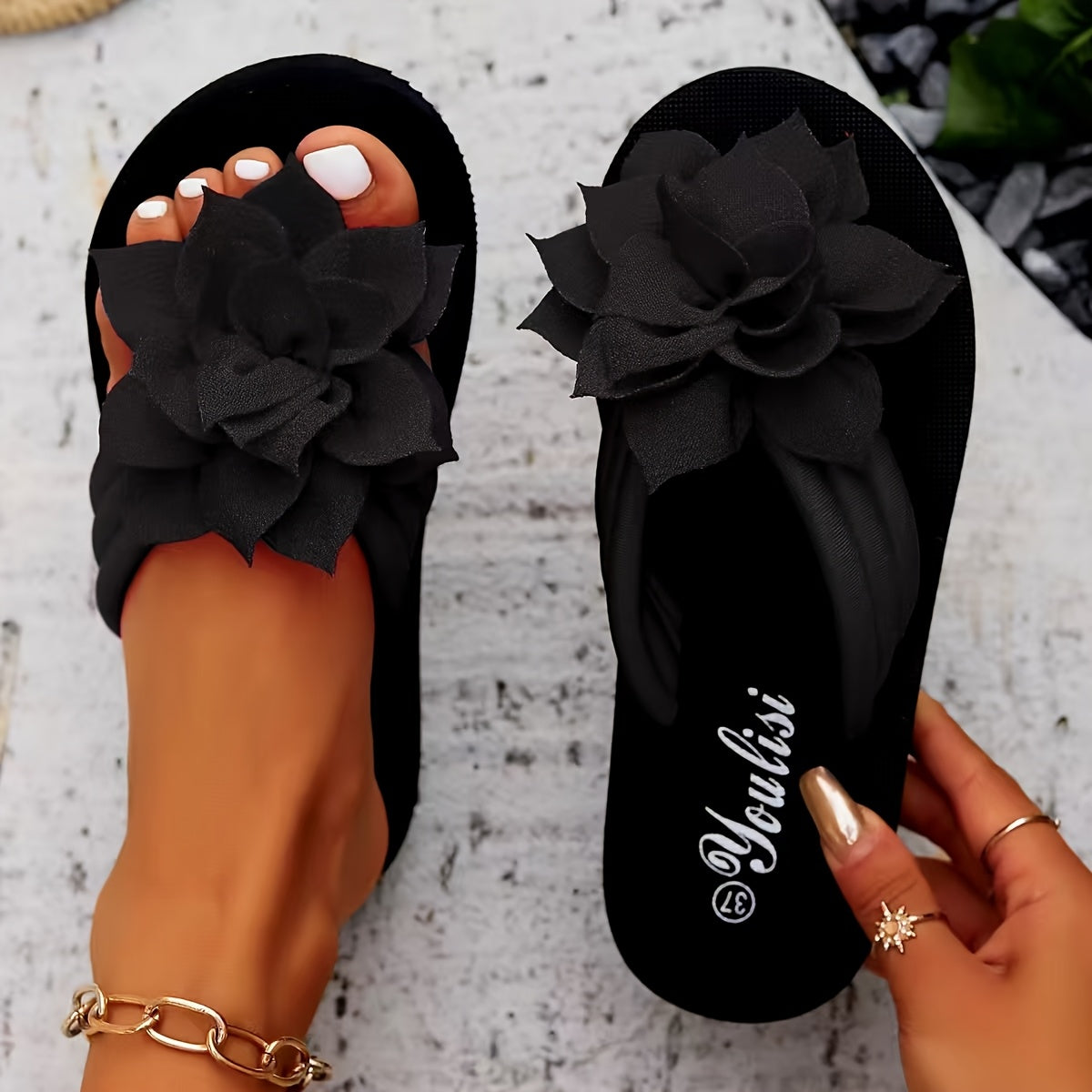 Dames teenslippers met bloemen decoratie voor lente en zomer