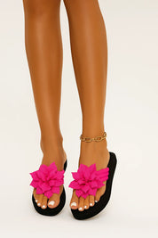 Dames teenslippers met bloemen decoratie voor lente en zomer