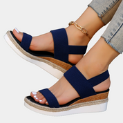 Dames sandalen voor zomer - Hoge zool en sierlijke bandjes