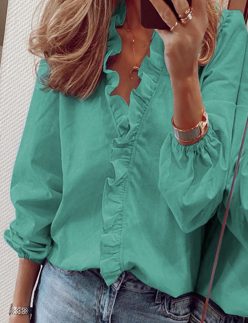 Dames blouse | V-hals met volantdetails en lange mouwen
