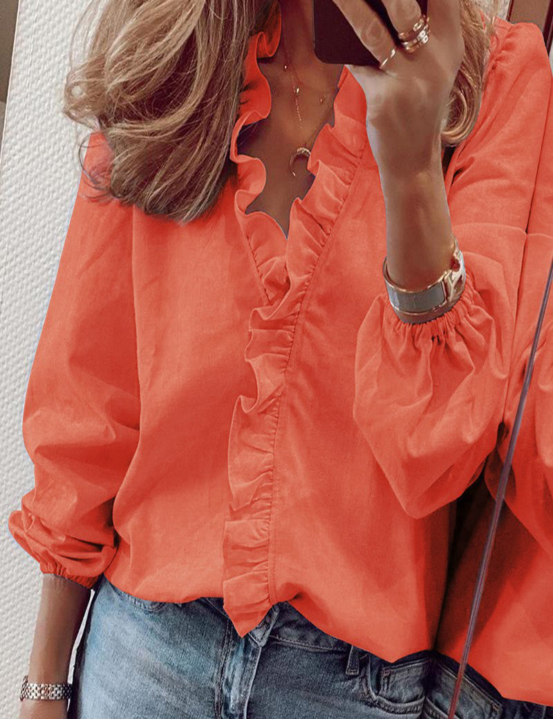 Dames blouse | V-hals met volantdetails en lange mouwen