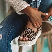 Dames platform sandalen met espadrille zool en enkelbandje