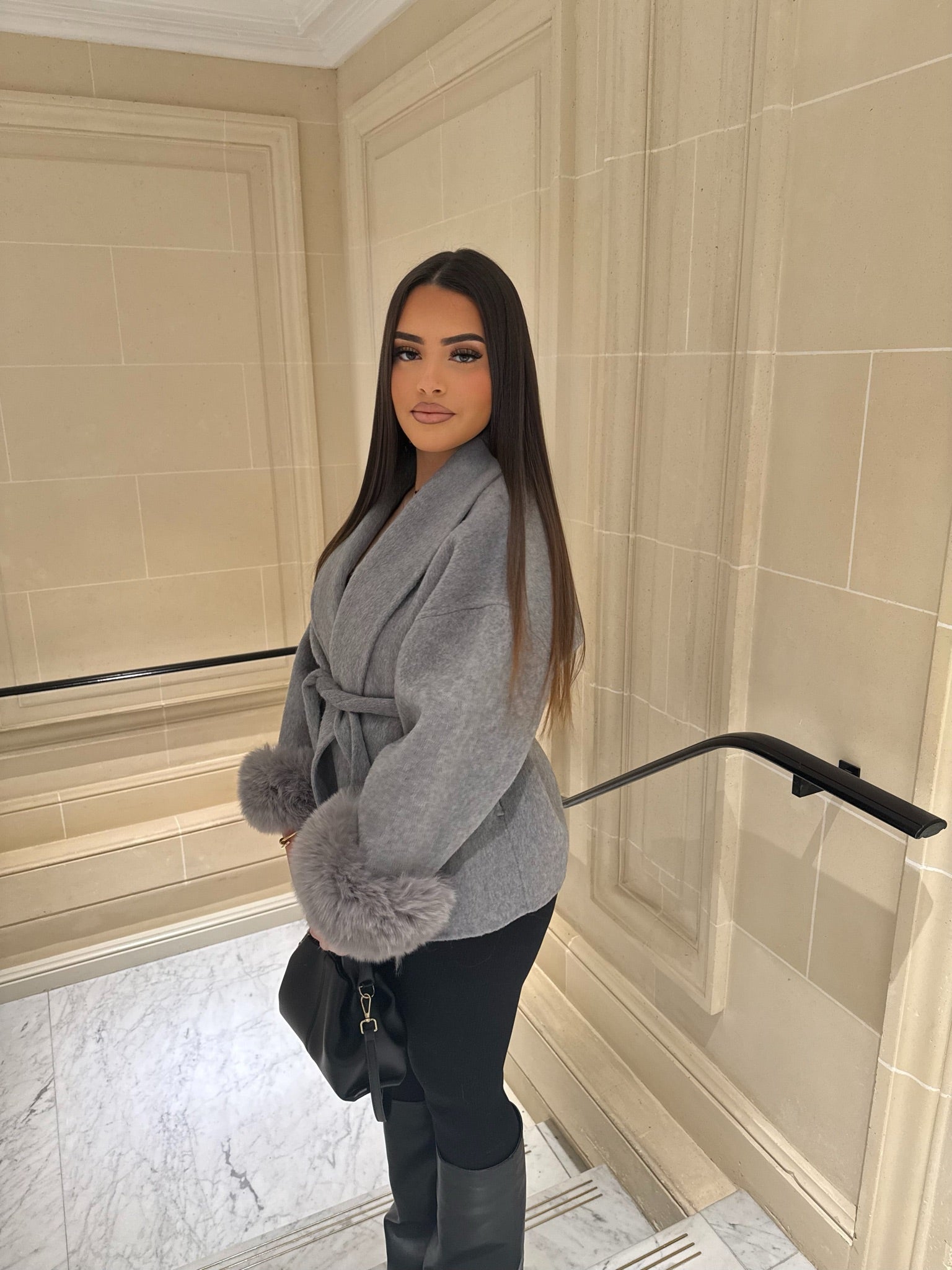 Chique Dames Mantel | Faux Fur | Imitatie Bont | Luxe Wikkel Poncho | Elegante Jas | Winter