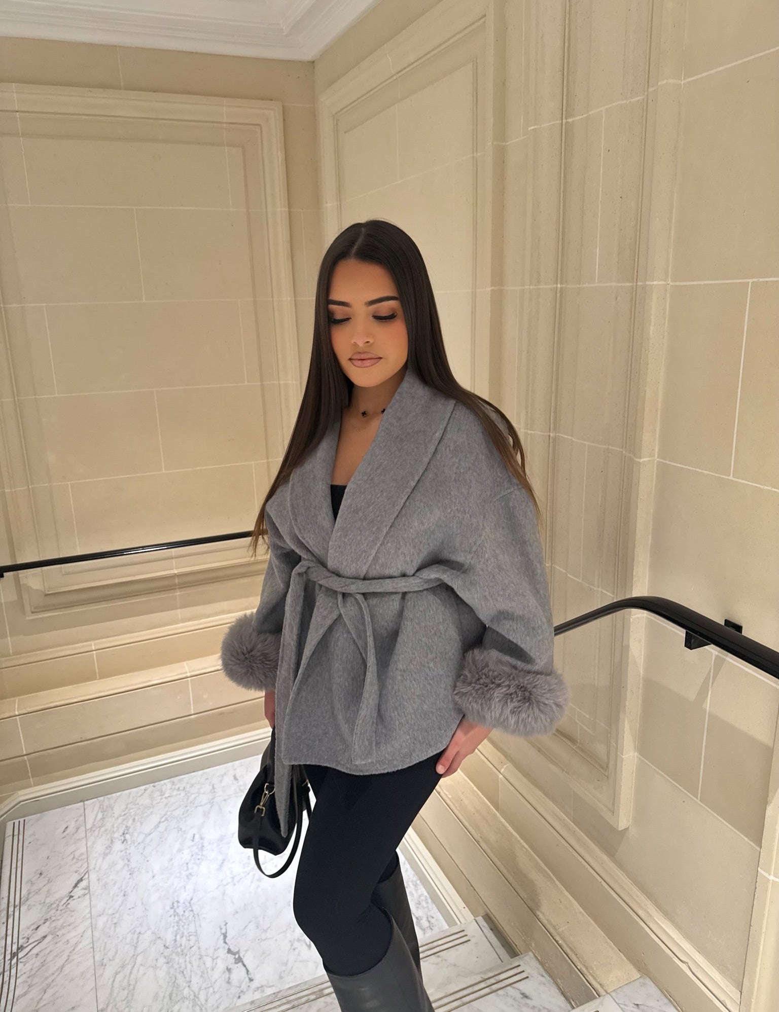 Chique Dames Mantel | Faux Fur | Imitatie Bont | Luxe Wikkel Poncho | Elegante Jas | Winter