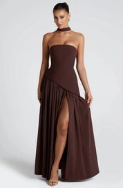 Dames avondjurk strapless met asymmetrische taille