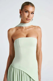 Dames avondjurk strapless met asymmetrische taille