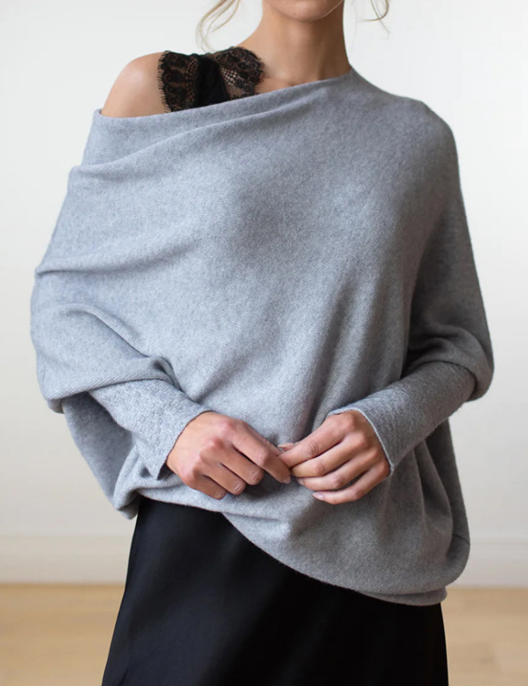 Elegante losvallende dames top | Luxe trui met wijde hals