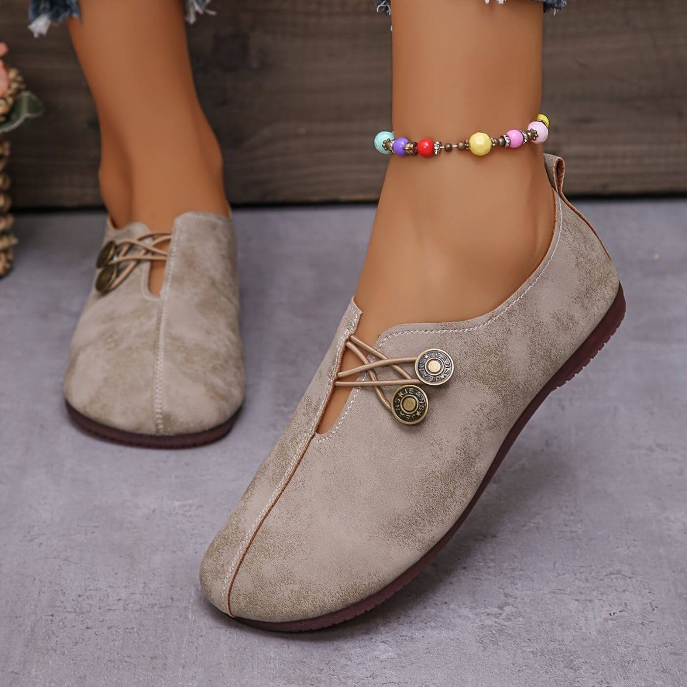 Dames Instapschoen Flexibele Zool | Platte Schoenen met Decoratieve Knoopjes