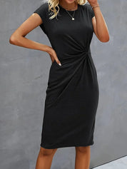 Dames jurk met ronde hals en taille detail | Korte mouw en knielengte