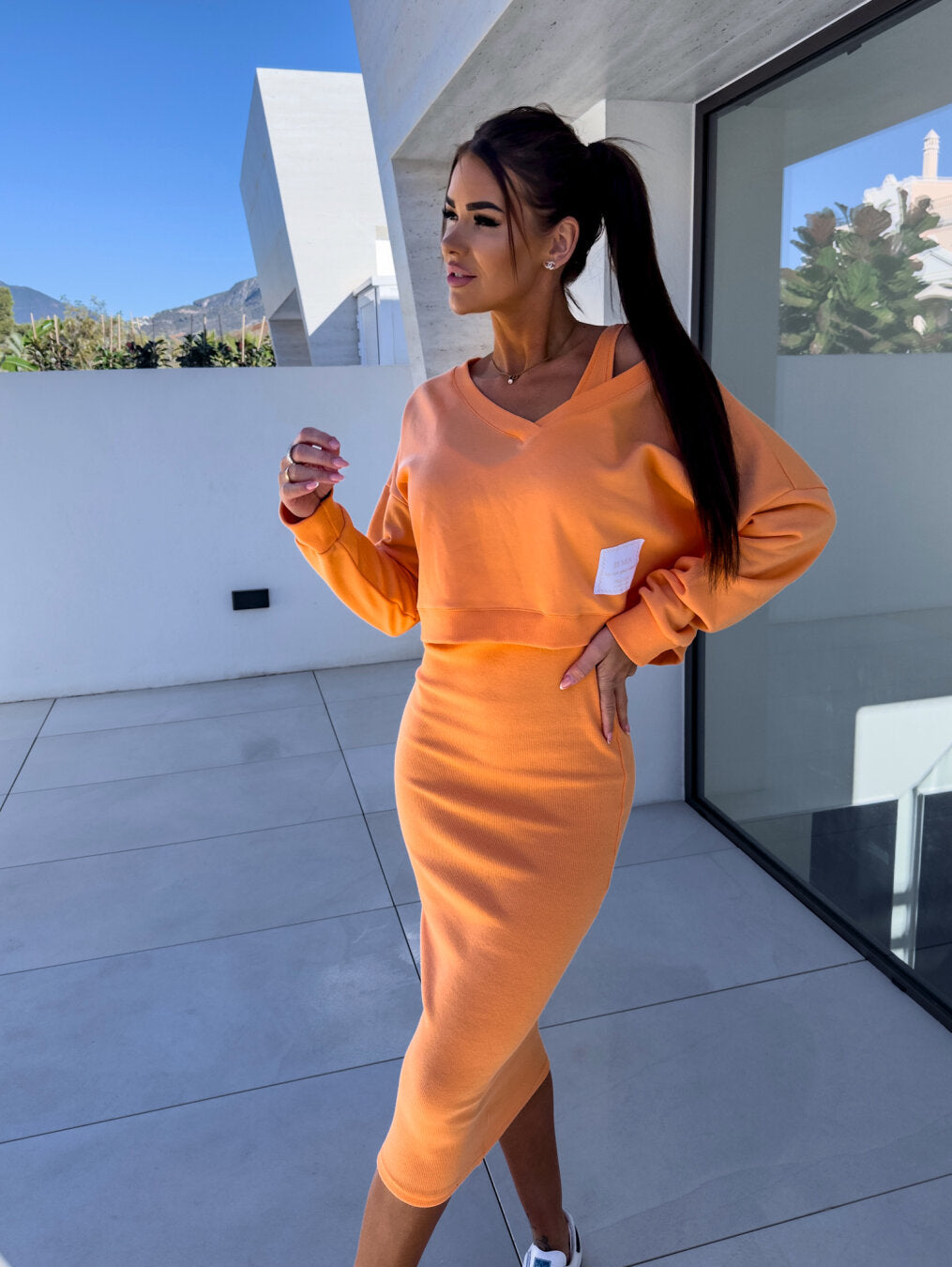 Tweedelige Dames Set Crop Top met Lange Mouw | Midi Rok met Split