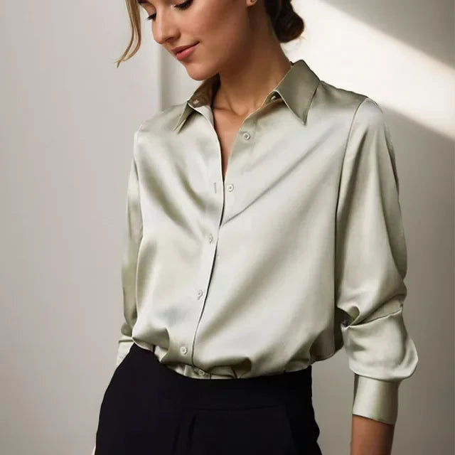 Dames satijn blouse met lange mouwen en klassieke kraag