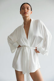 Witte satijn-look kamerjas | Korte loungewear kimono dames