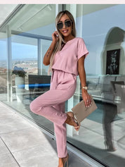 Dames zomerjumpsuit met V-hals en korte mouwen