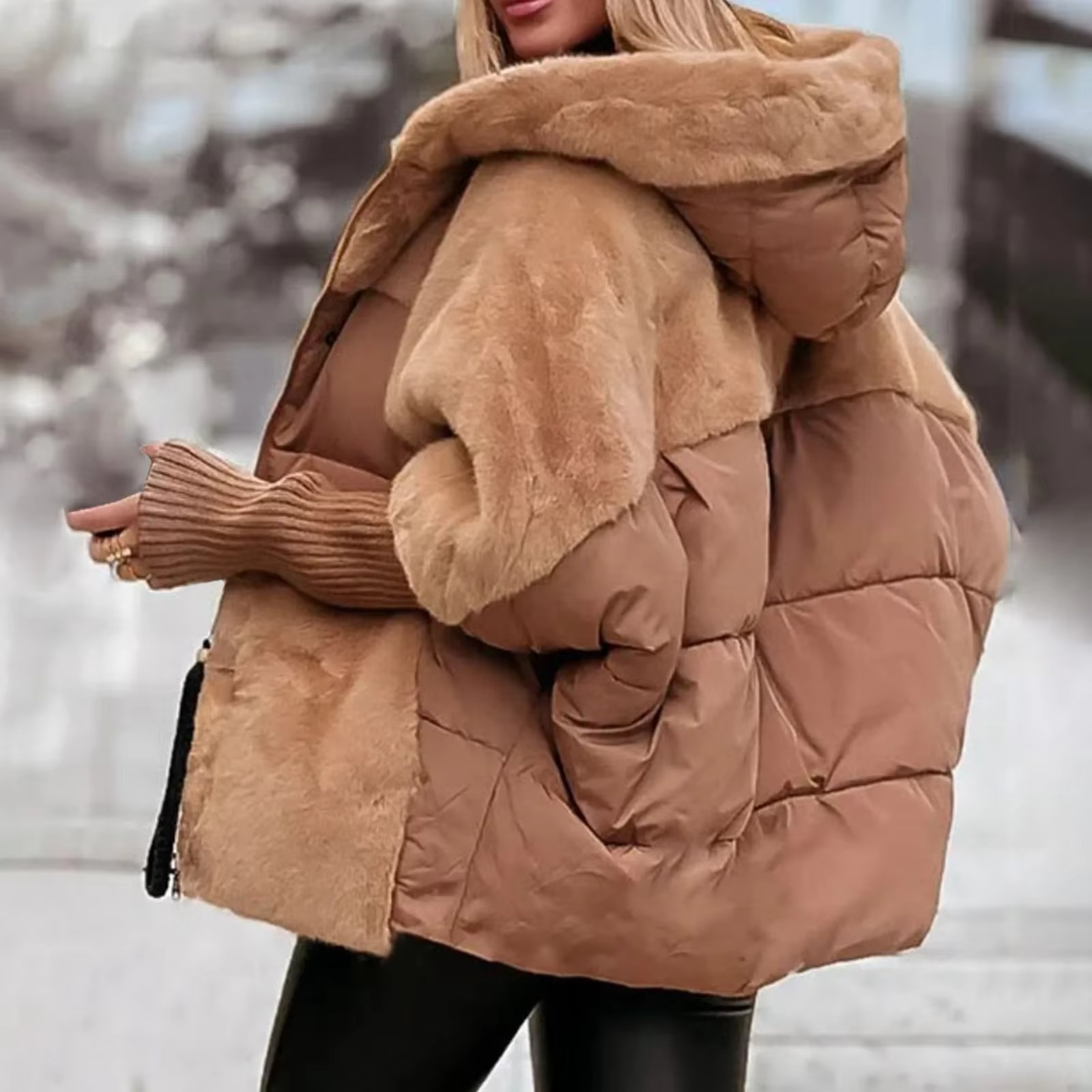 Dames Jas Teddy en Gewatteerde Stof | Kort Model met Capuchon