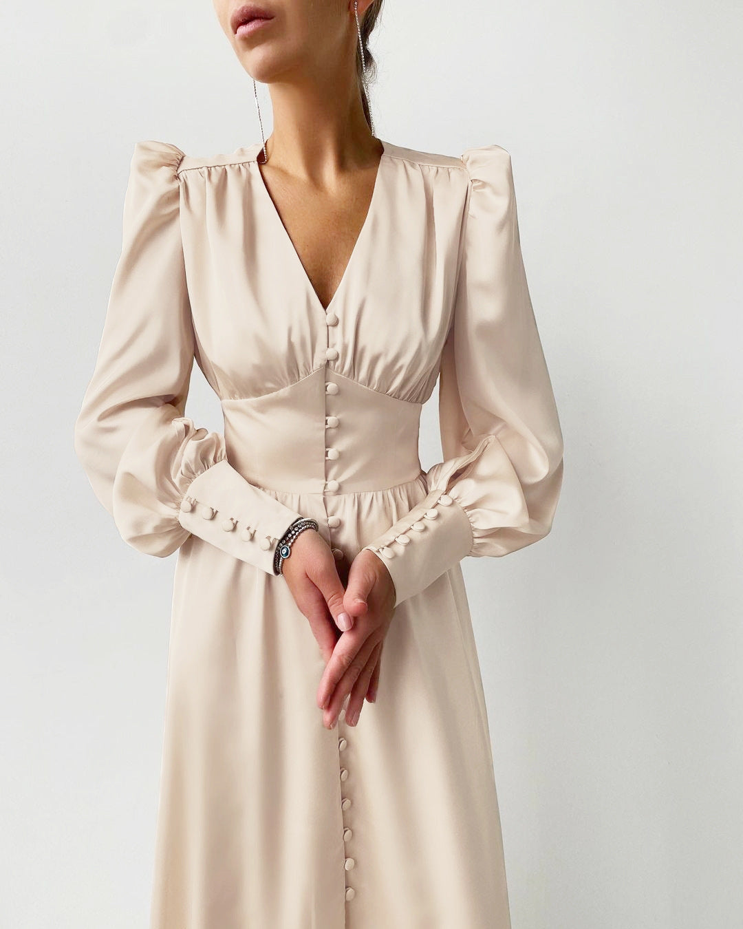 Elegante damesjurk met lange mouwen | Klassieke A-lijn midi jurk met knoopsluiting