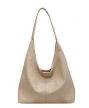 Grote Dames Schoudertas Glanzende Afwerking | Ruime Leren Look Tas met Pouch